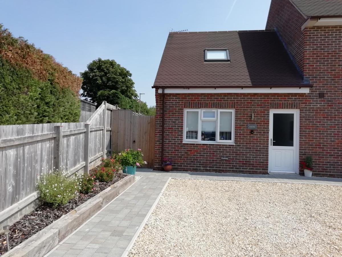 Little Dene Apartment Salisbury Exterior photo